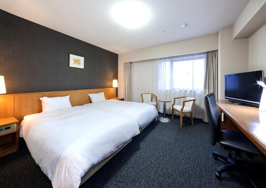 Daiwa Roynet Hotel Toyama Station Стая снимка