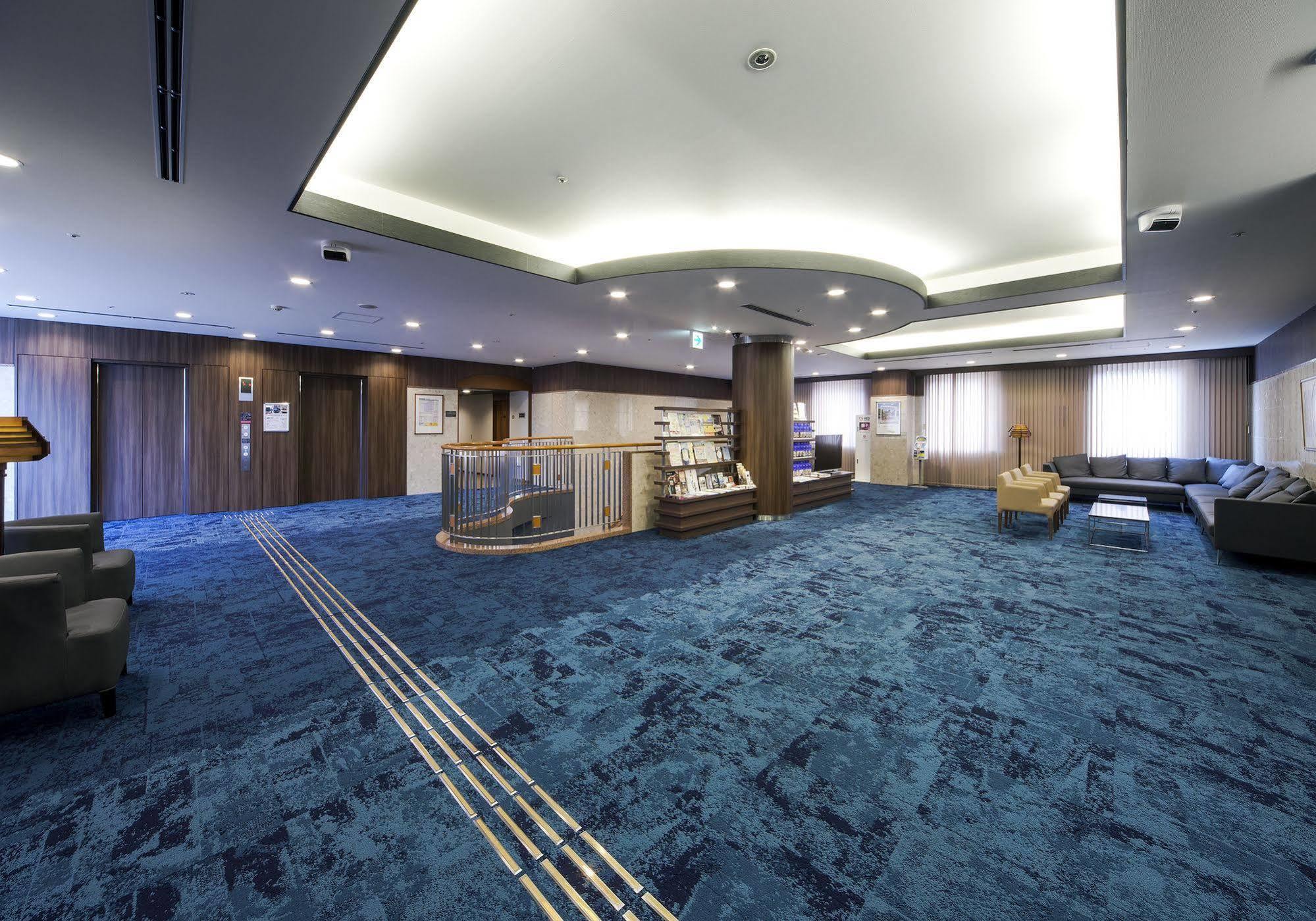 Daiwa Roynet Hotel Toyama Station Екстериор снимка